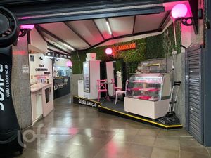 Image 9 - 881072