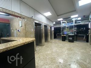 Image 15 - 881072