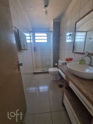 Image 8 - 881078