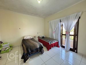 Image 8 - 881087