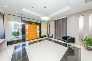 Image 9 - 881091