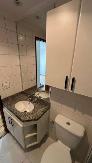 Image 12 - 881116
