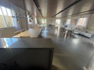 Image 31 - 881164