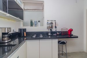 Image 14 - 881169