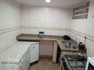 Image 24 - 881171
