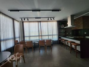 Image 24 - 881177