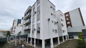 Image 20 - 881186