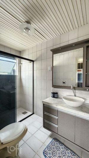 Image 14 - 881186