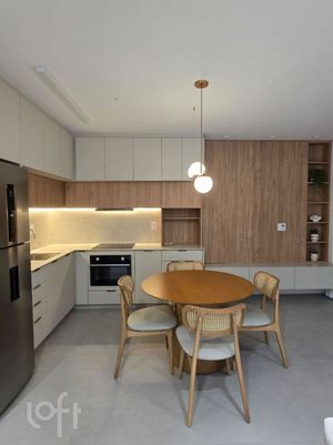 Image 20 - 881188