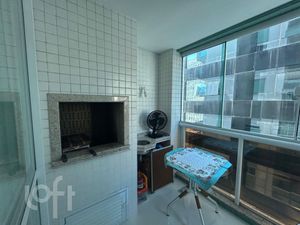 Image 9 - 881192
