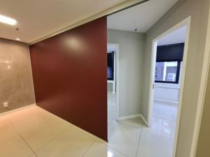 Image 17 - 881196