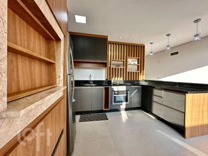 Image 20 - 881206