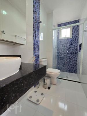 Image 19 - 881209