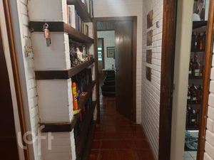 Image 9 - 881210