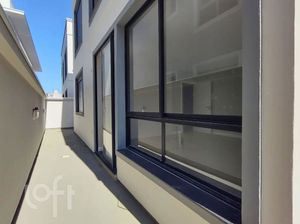 Image 8 - 881215