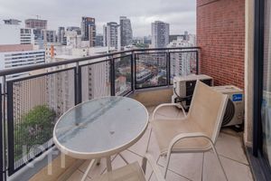 Image 11 - 881220