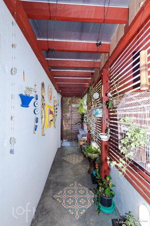 Image 15 - 881221