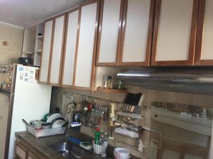 Image 12 - 881222