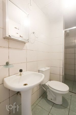 Image 6 - 881223