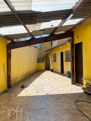 Image 10 - 881224