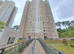 Image 10 - 881226