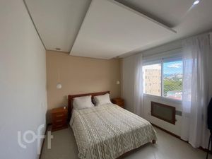 Image 10 - 881228
