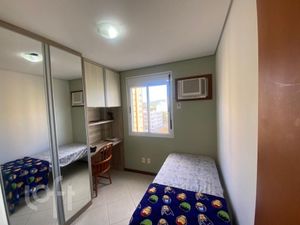 Image 8 - 881228
