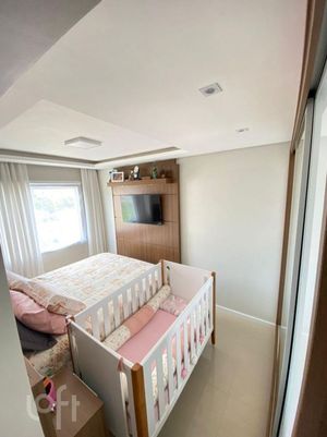 Image 13 - 881265