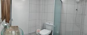 Image 15 - 881273