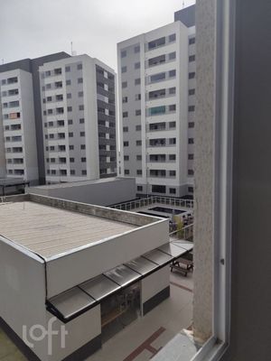 Image 15 - 881276