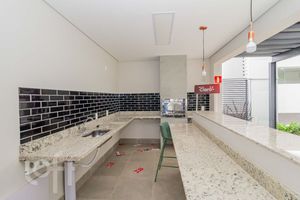 Image 38 - 881276