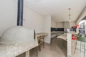 Image 37 - 881276
