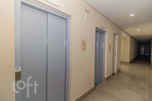 Image 30 - 881276