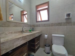 Image 9 - 881282