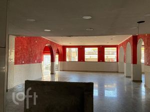 Image 19 - 881295