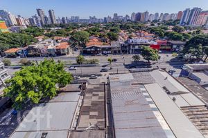 Image 11 - 881297