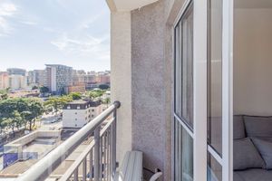 Image 8 - 881297