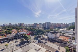 Image 10 - 881297