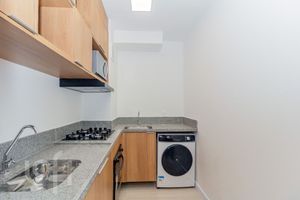 Image 19 - 881299