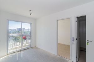 Image 1 - 881302