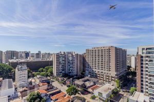 Image 3 - 881303