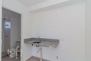Image 15 - 881303