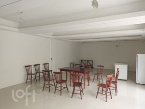 Image 13 - 881304