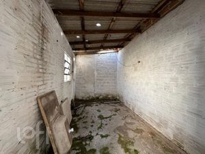 Image 19 - 881336