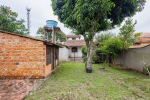 Image 16 - 881337