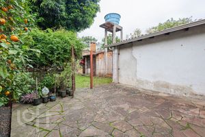 Image 14 - 881337