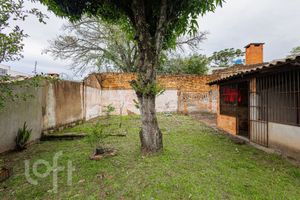 Image 20 - 881337