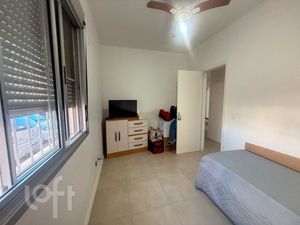 Image 3 - 881345