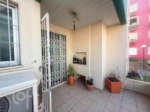 Image 11 - 881345