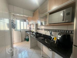 Image 8 - 881345